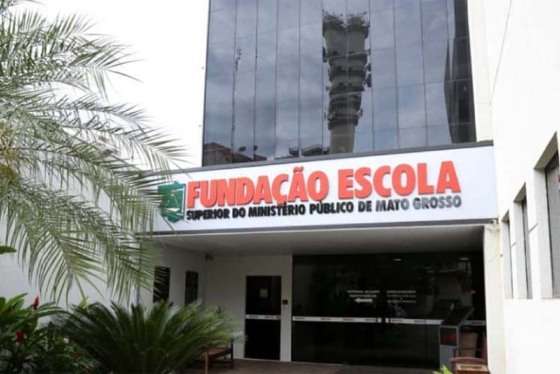 Fachada da Escola Superior do Ministério Público de Mato Grosso (FESMP-MT)