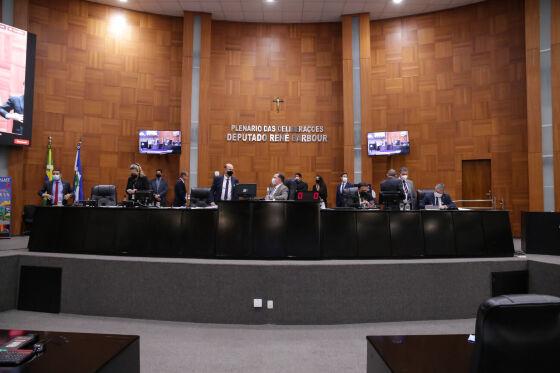 Sessão na Assembleia Legislativa