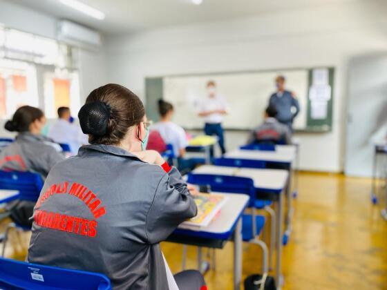 Escolas militares no modelo "Tiradentes" têm processo seletivo para alunos