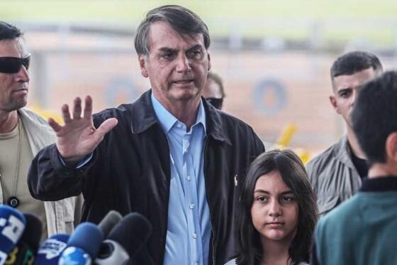 Bolsonaro afirmou que sua filha Laura, de 11 anos, não será vacinada contra a Covid