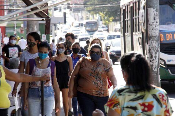 População na rua durante pandemia de Covid-19