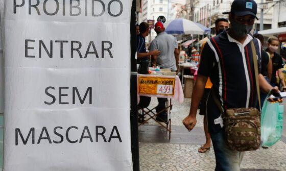 Uso de máscaras não é mais obrigatório pelo Estado, mas prefeituras devem regulamentar situação em cada cidade