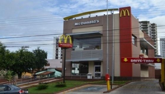 Restaurante do McDonald"s foi alvo de criminosos