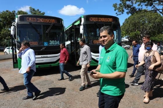 Emanuel Pinheiro ônibus