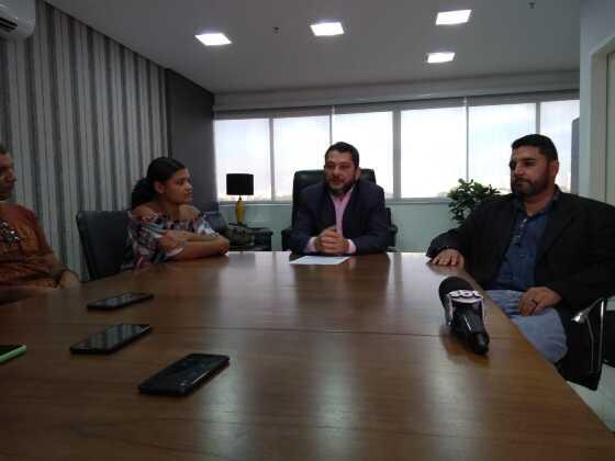 Ester Caroline, Julier Sebastião e Paulo Lemos concederam entrevista coletiva nesta semana