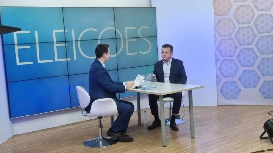Mauro Mendes foi sabatinado na TVCA nesta terça-feira