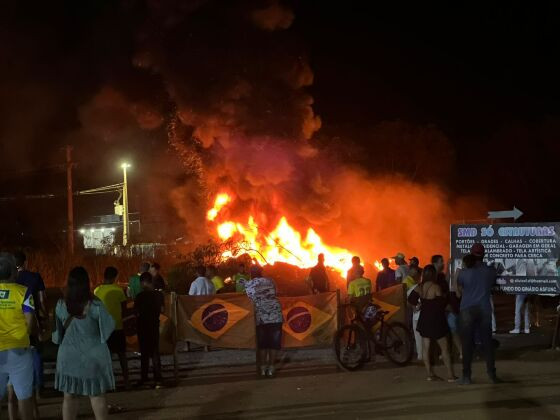 Manifestos na BR-163 no sábado, 19 de novembro