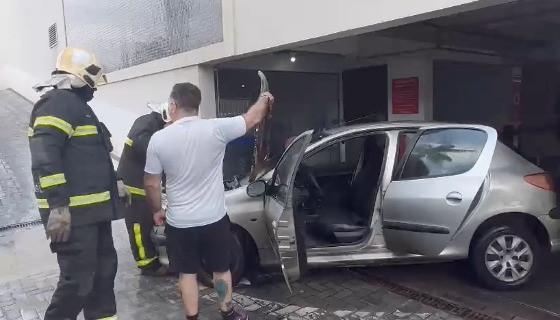 carro fogo smart fit 
