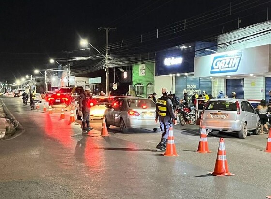 Blitz da Lei Seca na Carmindo de Campos