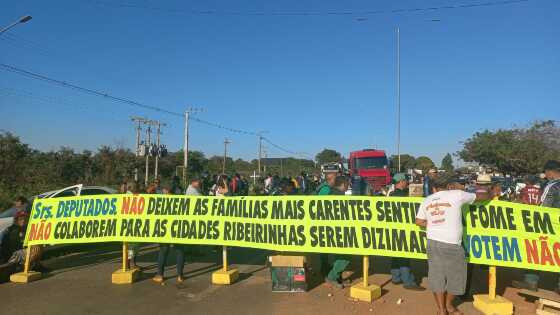 Protesto de pescadores contra o PL da Pesca, transporte zero