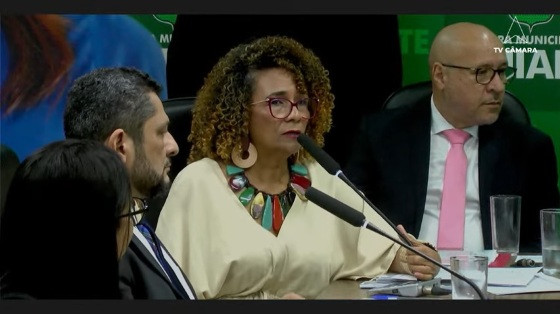 Edna Sampaio em depoimento na Comissão de Ética