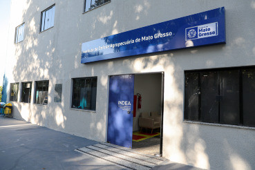 Justiça cita contratações precárias e manda Estado nomear veterinária classificada em concurso