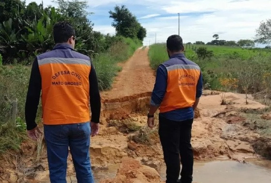 Estragos da enchente no município de Itanhangá, em março de 2023.