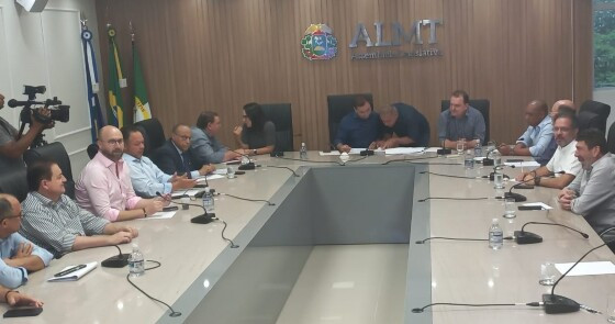 ALMT, deputados