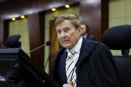 Waldir Teis