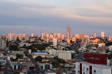 Bairros como Bela Vista e Jardim Industriário atraem inquilinos em busca de apartamentos compactos