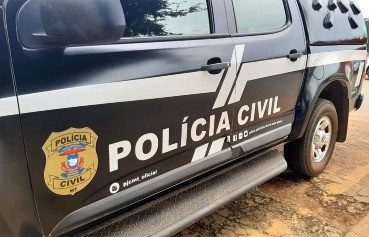 Criança de um ano morre atropelada pelo pai na garagem de casa