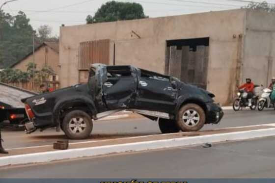 hilux vg.jpg