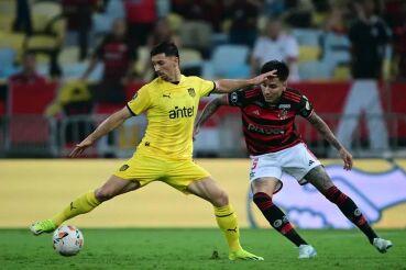 Em novo ‘Maracanazo’, Peñarol vence Flamengo e complica Rubro-Negro na Libertadores