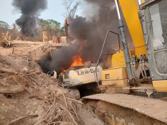 Confronto termina com cinco garimpeiros mortos em terra indígena