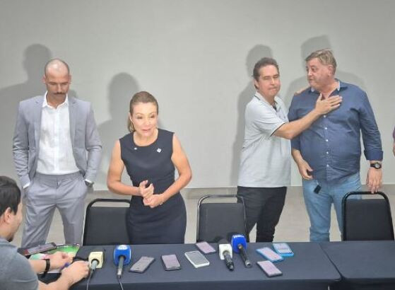 flavia coletiva.JPG