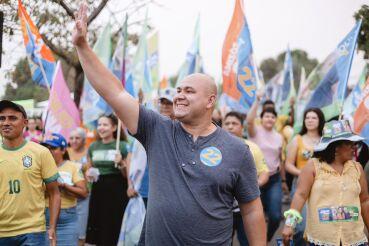 Abilio percorre todas as regiões de Cuiabá no último dia de campanha