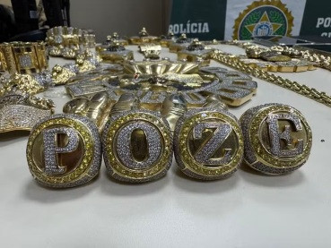 MC Poze do Rodo tem joias e carros de luxo apreendidos em operação 