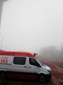 Cidade turística amanhece sob forte neblina em MT