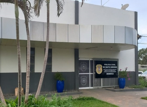 Homem que ameaçava menor para ter relações sexuais com ele é preso dentro de motel