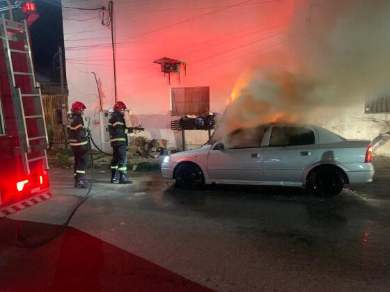 Incêndio destrói carro em cidade de MT; motorista escapa ileso