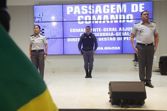 05.12 PASSAGEM COMANDO 02.jpg