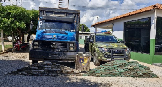 Gefron apreende carga de R$ 4,5 milhões de cocaína em MT