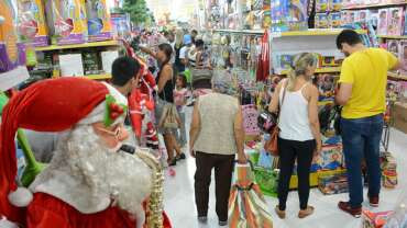 Comércio e shoppings têm horário especial na semana do Natal