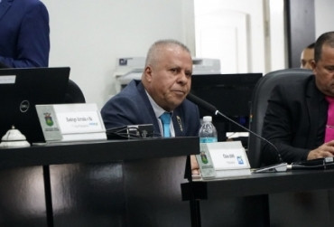 Câmara adia votação das contas de Emanuel e cassação de vereador