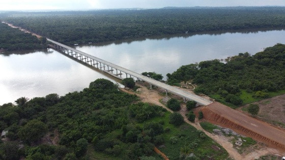 MT conclui ponte de 691 metros sobre o Rio Teles Pires