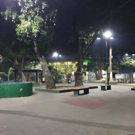 praça 8 de abril oito de abril