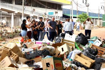 Prefeito de Cuiabá ameaça suspender contrato empresa de coleta de lixo