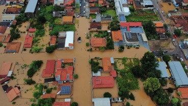 Cidades de MT ficam debaixo d'água; uma delas pede doações