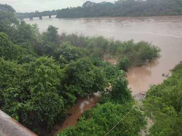 Chuvas fazem Defesa Civil monitorar nível do Rio Cuiabá