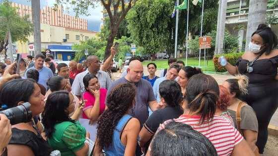 Abílio garante que empresa chamará CADs até dia 3 e anuncia vale-alimentação