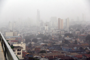 Cuiabá recebe alerta de chuvas fortes; ventos podem chegar a 100 km/h