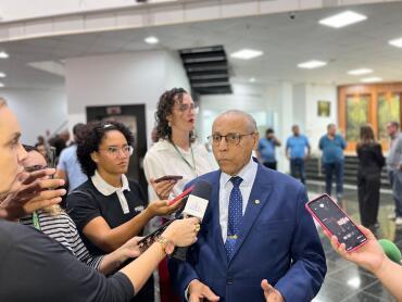 Federação entre União, Republicanos e PP vai fazer muita gente “pular fora”, avalia Júlio