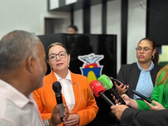 paula calil.jpg
