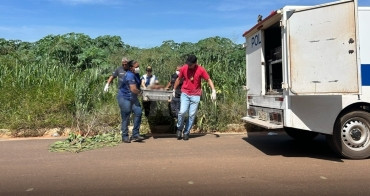 Corpo encontrado em mata estava com boca presa com cadeado e mãos amarradas 