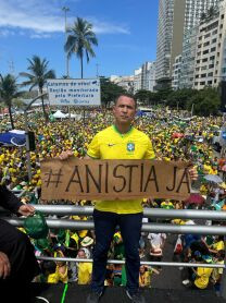 Em ato com Bolsonaro, deputado federal Coronel Assis defende anistia já