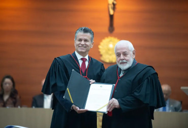 Jones Gattass Dias toma posse como desembargador do TJMT