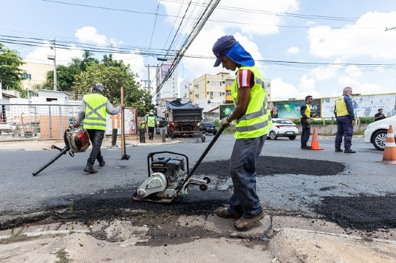 Cuiabá realiza operação tapa-buracos até aos domingos