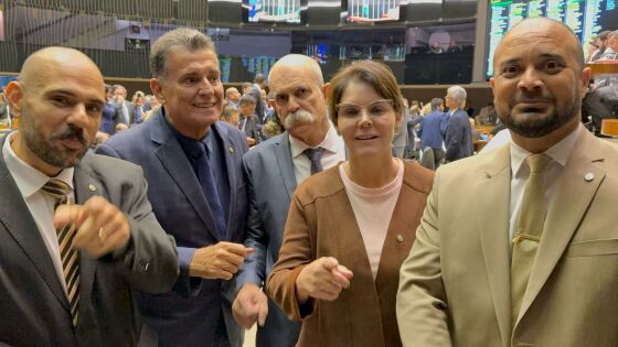coronel fernanda bancada.jpeg