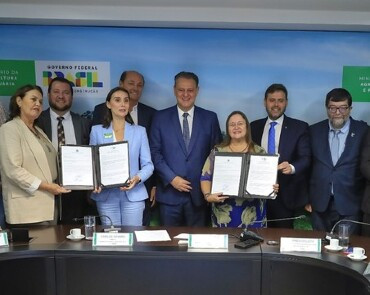 Ministro Fávaro assina parecer que valida o uso sustentável de áreas úmidas em MT