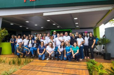 Alunos da Apae de Lucas do Rio Verde são presenteados com kits escolares